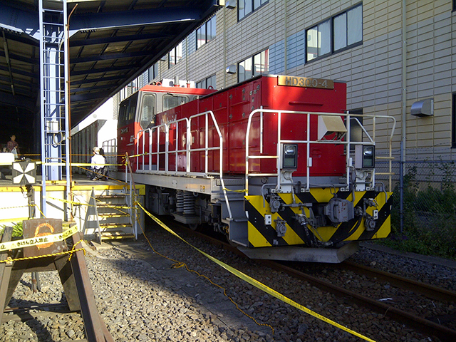 貨物列車HD300-4